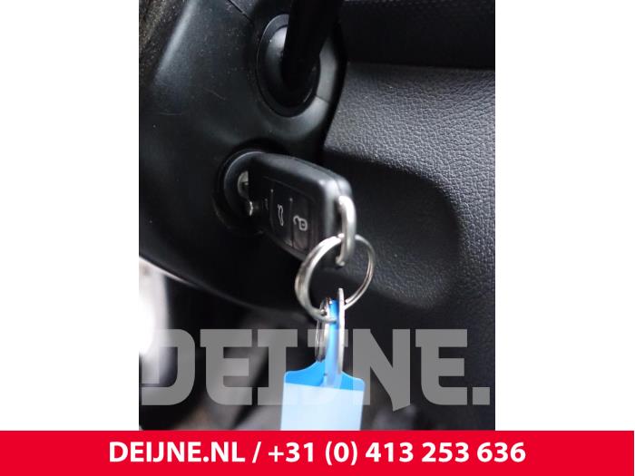 Volkswagen Caddy III 1.6 TDI 16V Sloopvoertuig (2011, Wit)