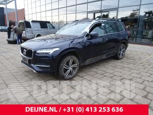 Volvo XC90 16-