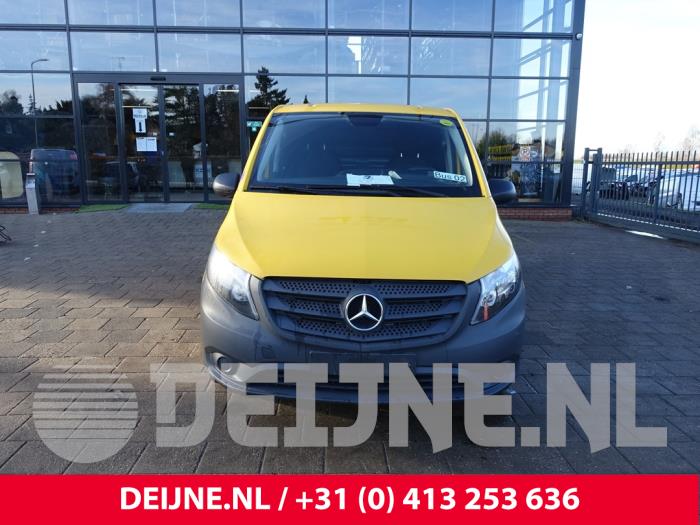 Mercedes eVito 41/60/66 kWh Sloopvoertuig (2020, Geel)