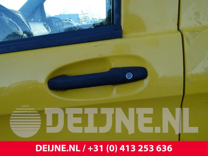 Mercedes eVito 41/60/66 kWh Sloopvoertuig (2020, Geel)