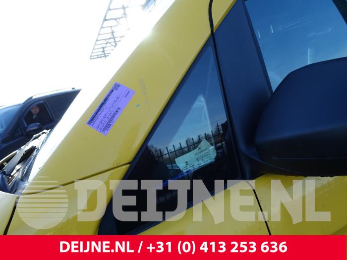 Mercedes eVito 41/60/66 kWh Sloopvoertuig (2020, Geel)