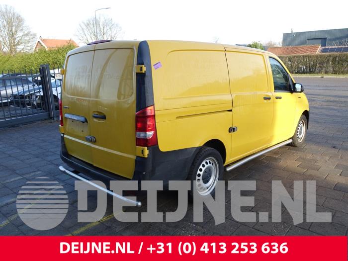 Mercedes eVito 41/60/66 kWh Sloopvoertuig (2020, Geel)
