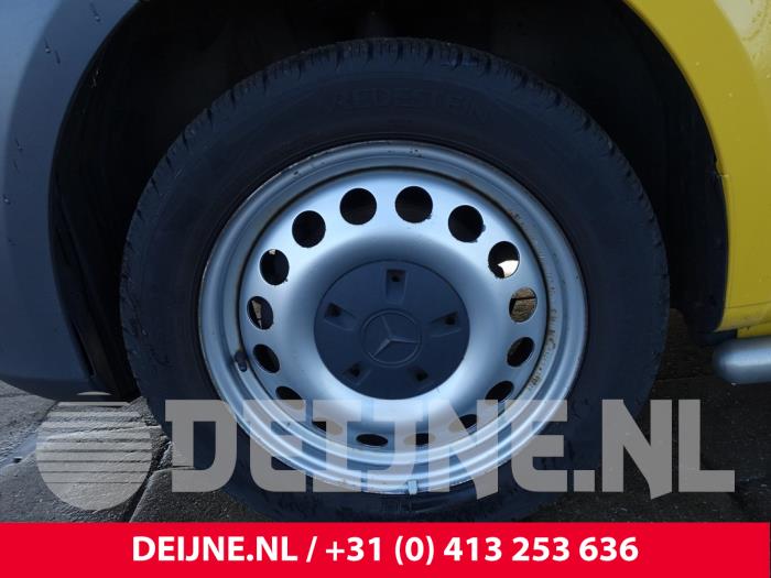 Mercedes eVito 41/60/66 kWh Sloopvoertuig (2020, Geel)