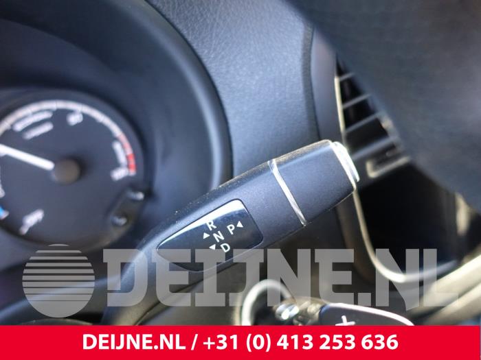 Mercedes eVito 41/60/66 kWh Sloopvoertuig (2020, Geel)