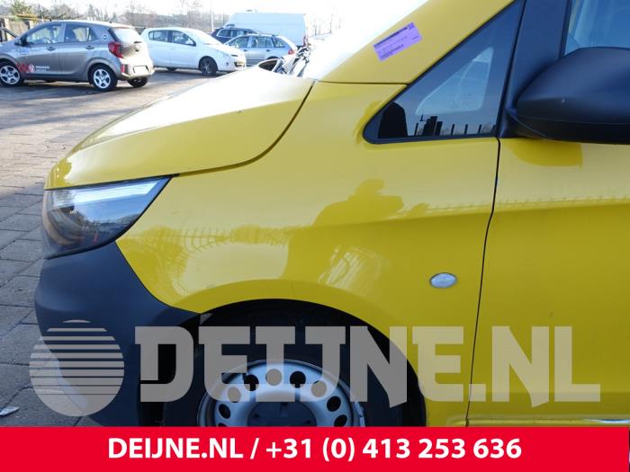 Mercedes eVito 41/60/66 kWh Sloopvoertuig (2020, Geel)