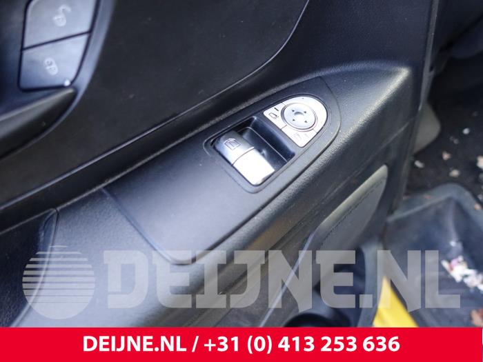 Mercedes eVito 41/60/66 kWh Sloopvoertuig (2020, Geel)