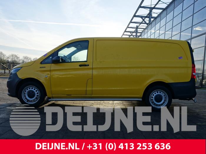 Mercedes eVito 41/60/66 kWh Sloopvoertuig (2020, Geel)