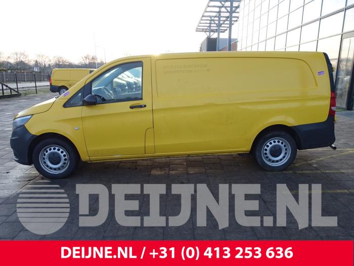 Mercedes eVito 41/60/66 kWh Sloopvoertuig (2020, Geel)