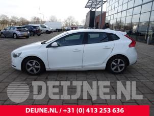Volvo V40 12-