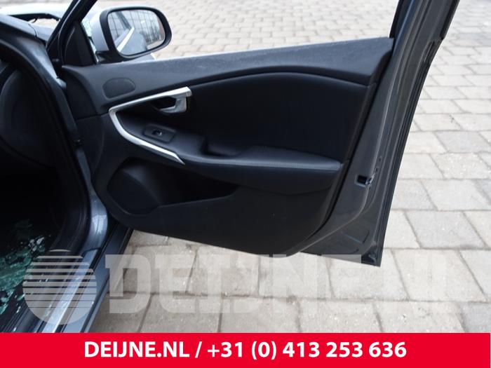 Volvo V40 1.5 T2 16V Geartronic Sloopvoertuig (2018, Grijs)