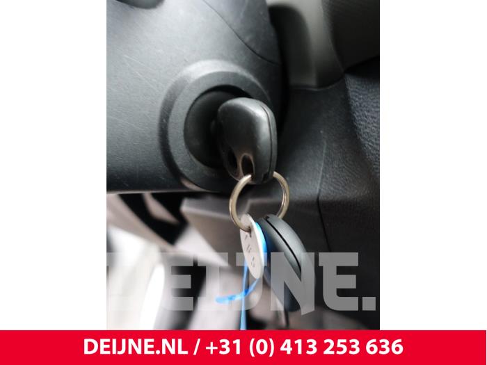 Renault Trafic 1.6 dCi 95 Sloopvoertuig (2017, Wit)