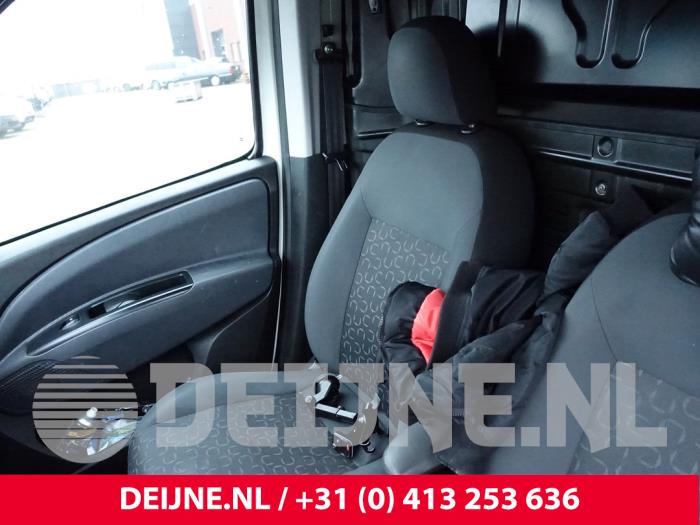 Fiat Doblo Cargo 1.3 MJ 16V Euro 4 Sloopvoertuig (2011, Wit)