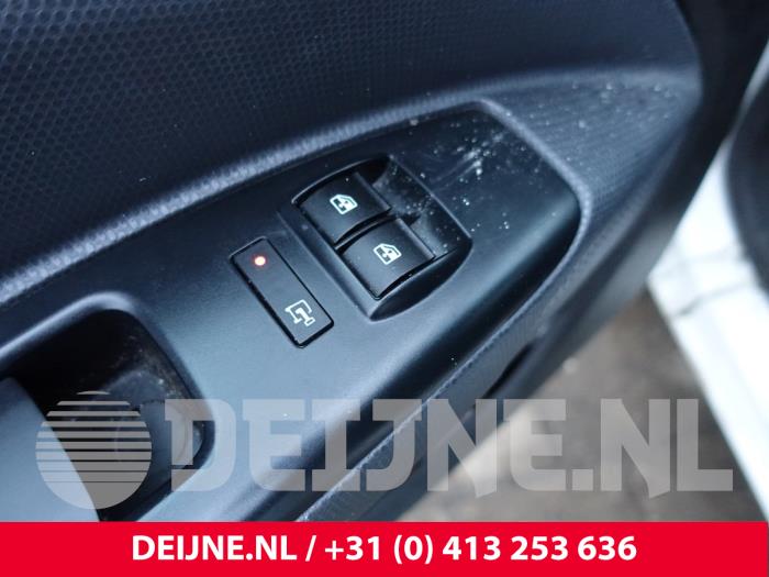 Fiat Doblo Cargo 1.3 MJ 16V Euro 4 Sloopvoertuig (2011, Wit)