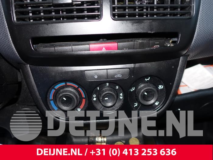 Fiat Doblo Cargo 1.3 MJ 16V Euro 4 Sloopvoertuig (2011, Wit)