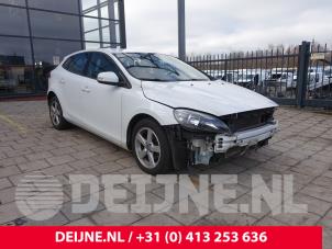Volvo V40 Engine management computer O321618 Donor vehicle