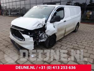 Ford Transit Custom 24-