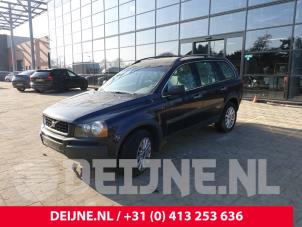 Volvo XC90 02-