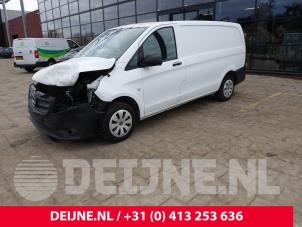 Mercedes Vito 14-