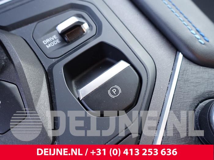Lynk & Co 01 1.5 PHEV Sloopvoertuig (2021, Zwart)