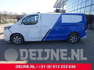 Ford Transit Custom 24-
