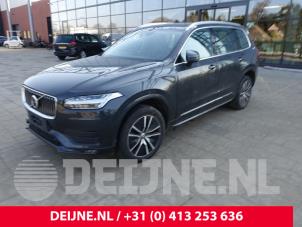 Volvo XC90 16-