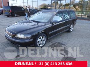 Volvo V70 01-