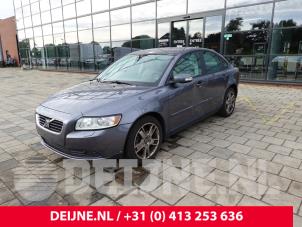 Volvo S40 04-