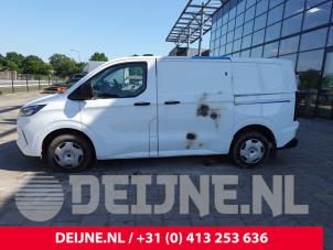 Ford Transit Custom 24-