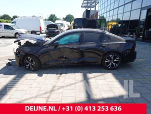 Volvo S60 19-