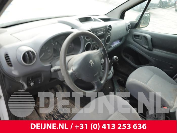 Peugeot Partner 1.6 HDI 90 Sloopvoertuig (2015, Wit)