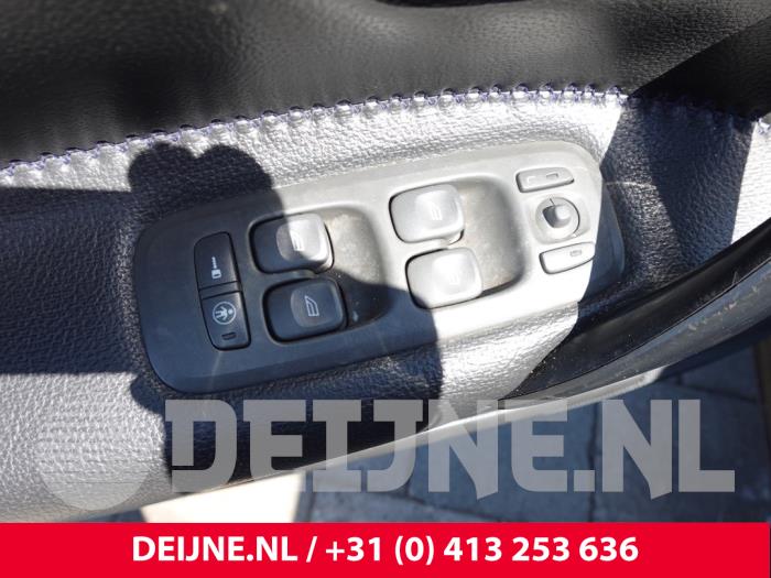 Volvo V70 2.4 T 20V AWD Sloopvoertuig (2000, Blauw)