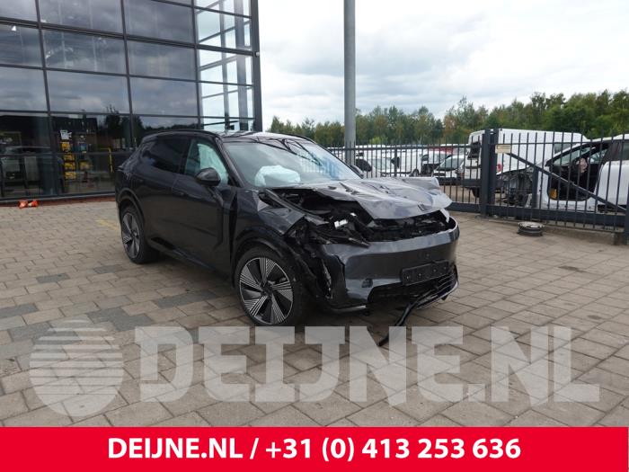 Lynk & Co 08 1.5 Core, More  (Sloop)