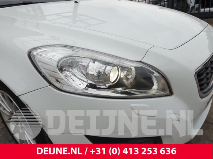 Volvo C70 2.0 D3 20V Sloopvoertuig (2011, Wit)