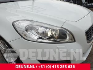 Volvo C70 2.0 D3 20V Sloopvoertuig (2011, Wit)