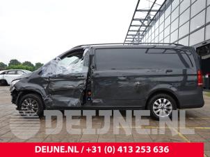 Mercedes Vito 14-