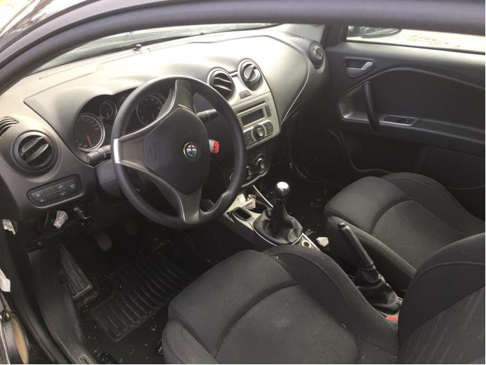 Alfa Romeo MiTo 1.4 Sloopvoertuig (2012, Metallic, Zwart)