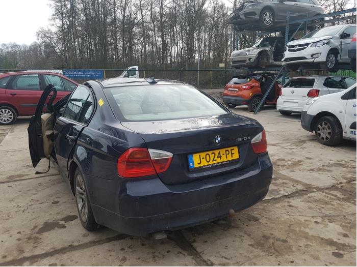 BMW 3 serie 320d 16V Sloopvoertuig (2005, Blauw)
