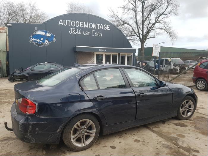 BMW 3 serie 320d 16V Sloopvoertuig (2005, Blauw)