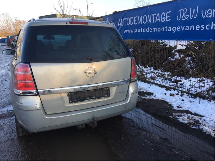 Opel Zafira Mk.II 1.9 CDTI Sloopvoertuig (2008, 167)
