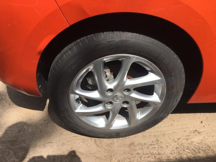 Opel Corsa F 1.2 Turbo 12V 100 Sloopvoertuig (2020, Metallic, Oranje)