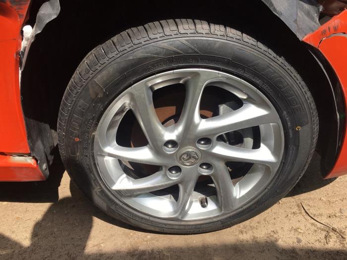 Opel Corsa F 1.2 Turbo 12V 100 Sloopvoertuig (2020, Metallic, Oranje)