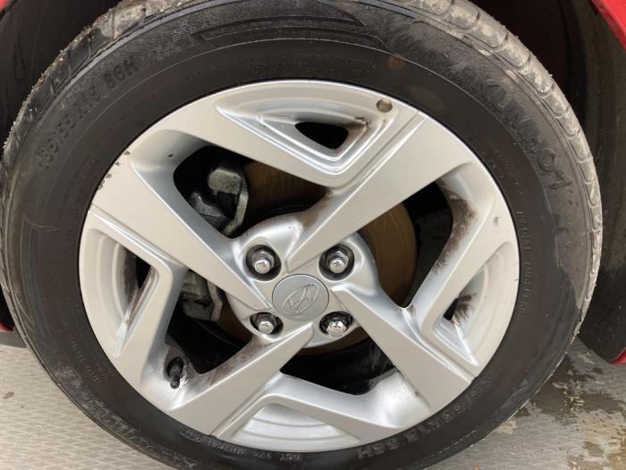 Hyundai i10 1.2 CNG 16V Sloopvoertuig (2021, Bordeaux)