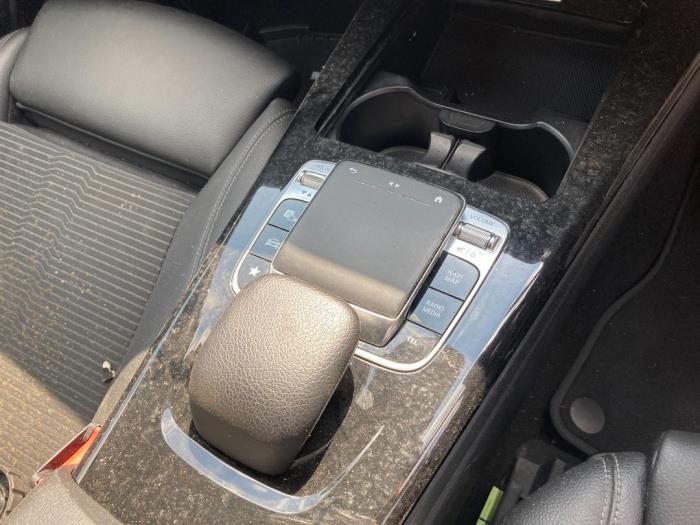 Mercedes A 1.5 A-160d Sloopvoertuig (2019, Zwart)