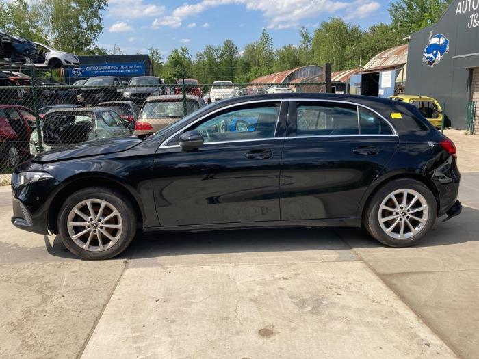 Mercedes A 1.5 A-160d Sloopvoertuig (2019, Zwart)