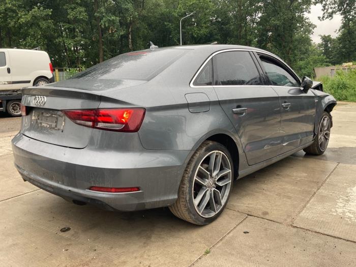 Audi A3 Limousine 2.0 TDI 16V Sloopvoertuig (2017, Muisgrijs)