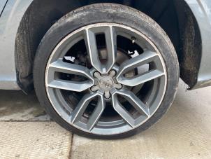 Audi A3 Limousine 2.0 TDI 16V Sloopvoertuig (2017, Muisgrijs)
