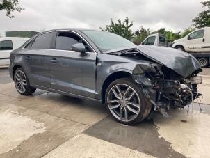 Audi A3 Limousine 2.0 TDI 16V Sloopvoertuig (2017, Muisgrijs)