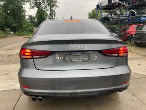 Audi A3 Limousine 2.0 TDI 16V Sloopvoertuig (2017, Muisgrijs)