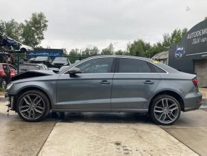 Audi A3 Limousine 2.0 TDI 16V Sloopvoertuig (2017, Muisgrijs)