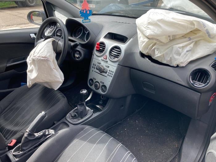 Opel Corsa D 1.4 16V Twinport Sloopvoertuig (2010, Blauw)